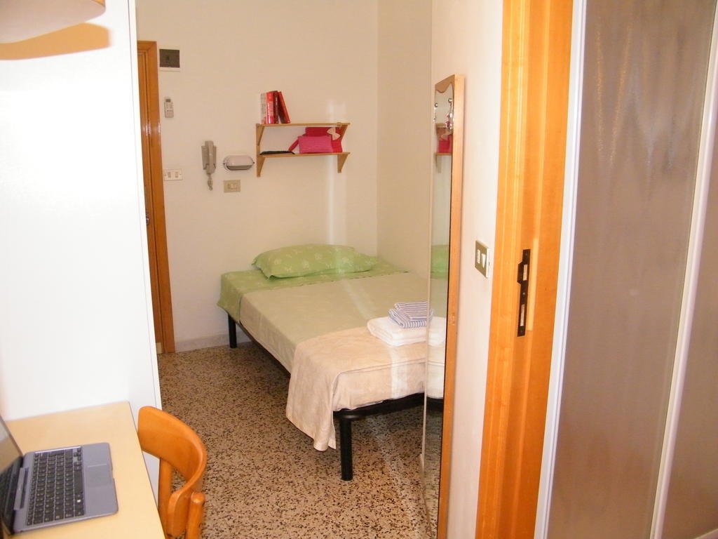 Hotel Nuovo Fiore Католика Стая снимка