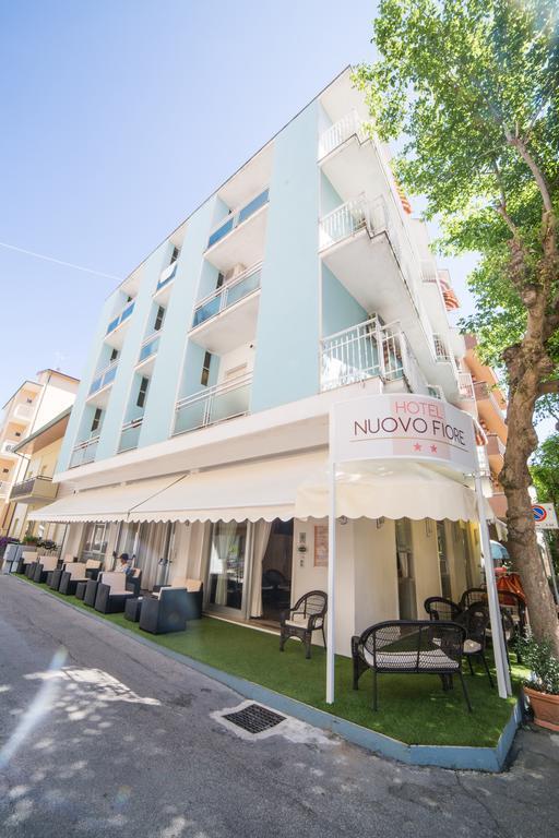 Hotel Nuovo Fiore Католика Екстериор снимка