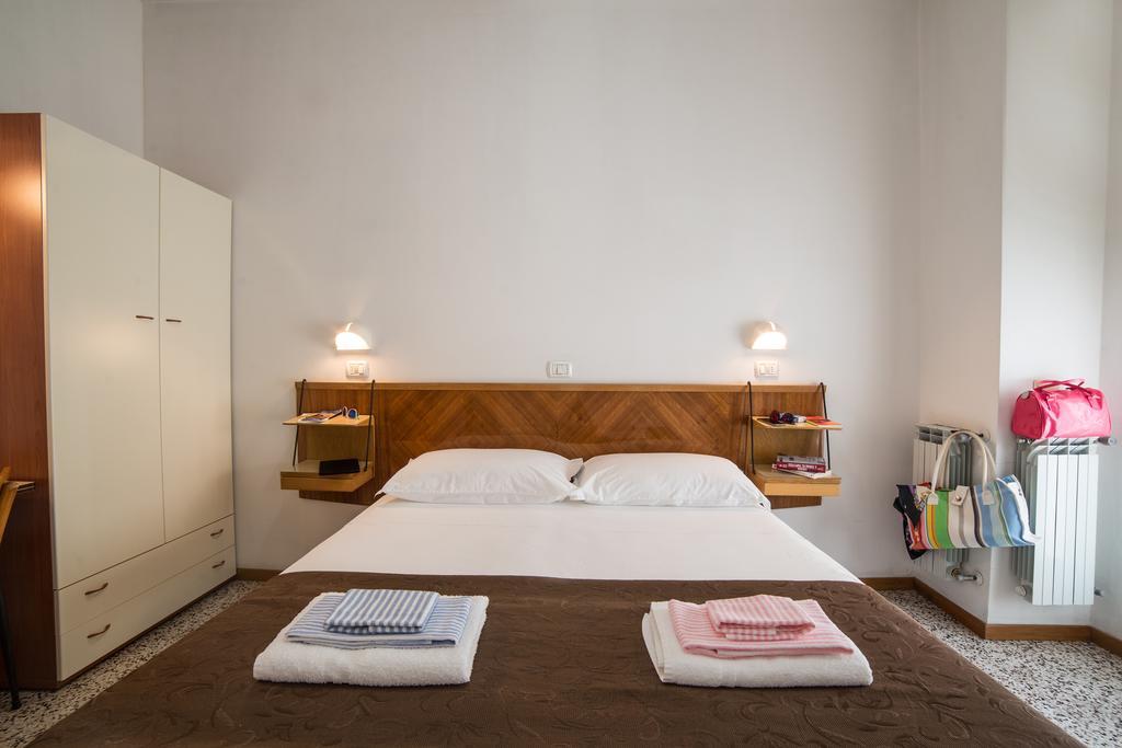 Hotel Nuovo Fiore Католика Стая снимка