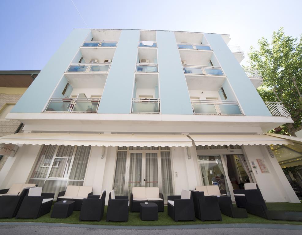 Hotel Nuovo Fiore Католика Екстериор снимка