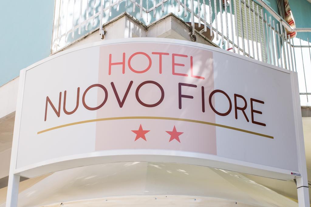 Hotel Nuovo Fiore Католика Екстериор снимка