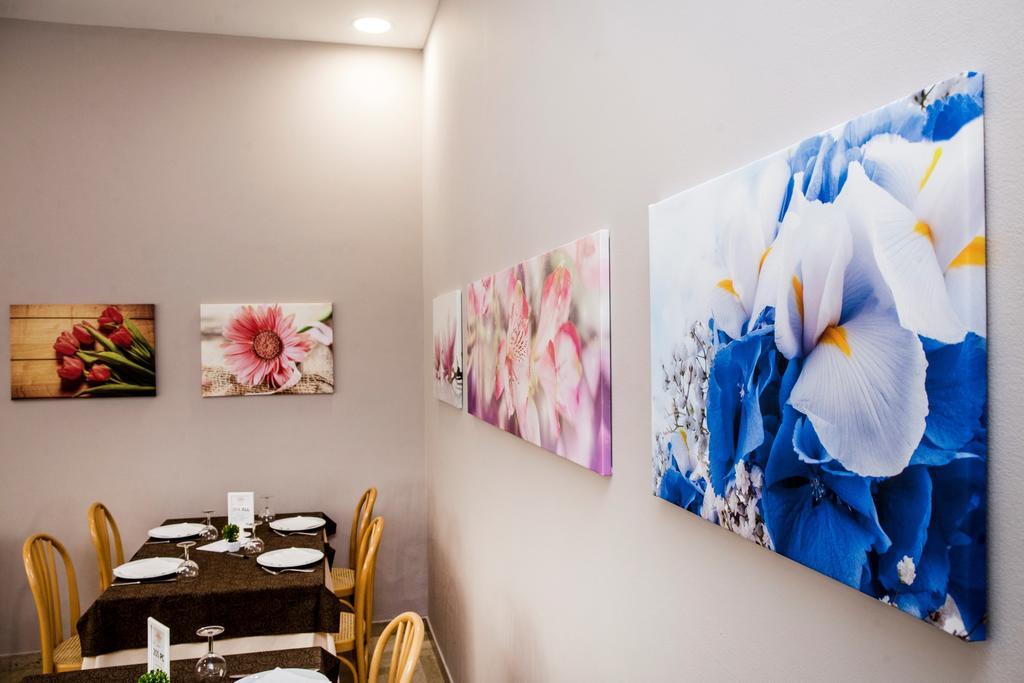 Hotel Nuovo Fiore Католика Екстериор снимка